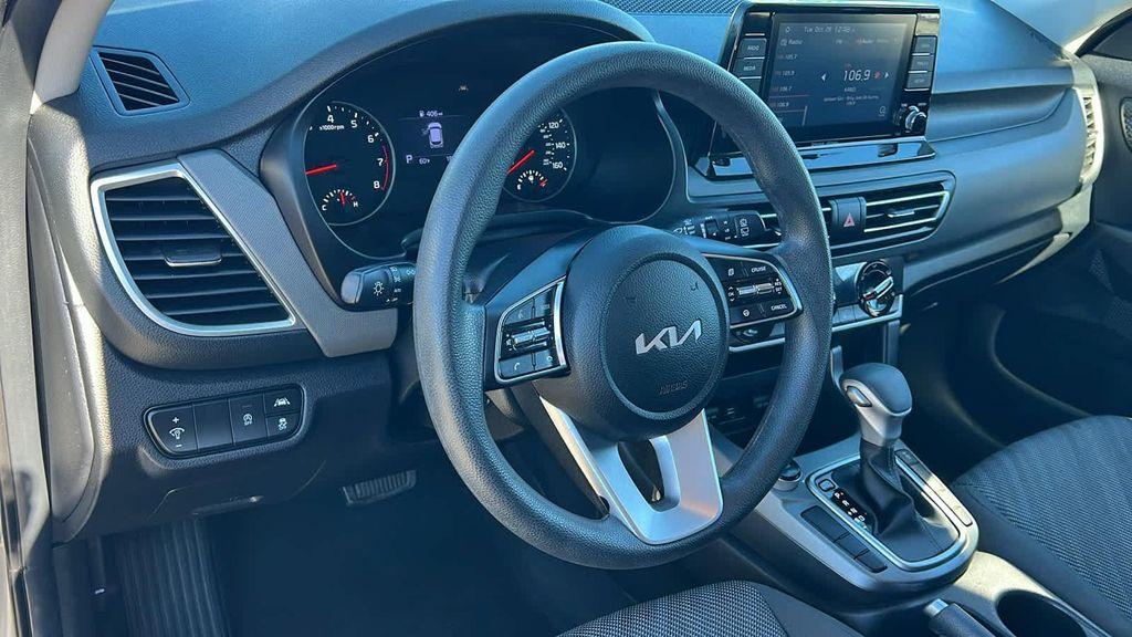 used 2023 Kia Seltos car, priced at $21,280