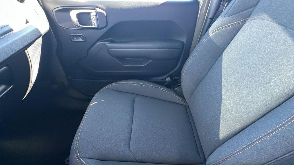 new 2026 Jeep Wrangler car, priced at $58,304