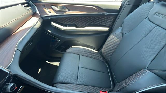 new 2025 Jeep Grand Cherokee car, priced at $62,500