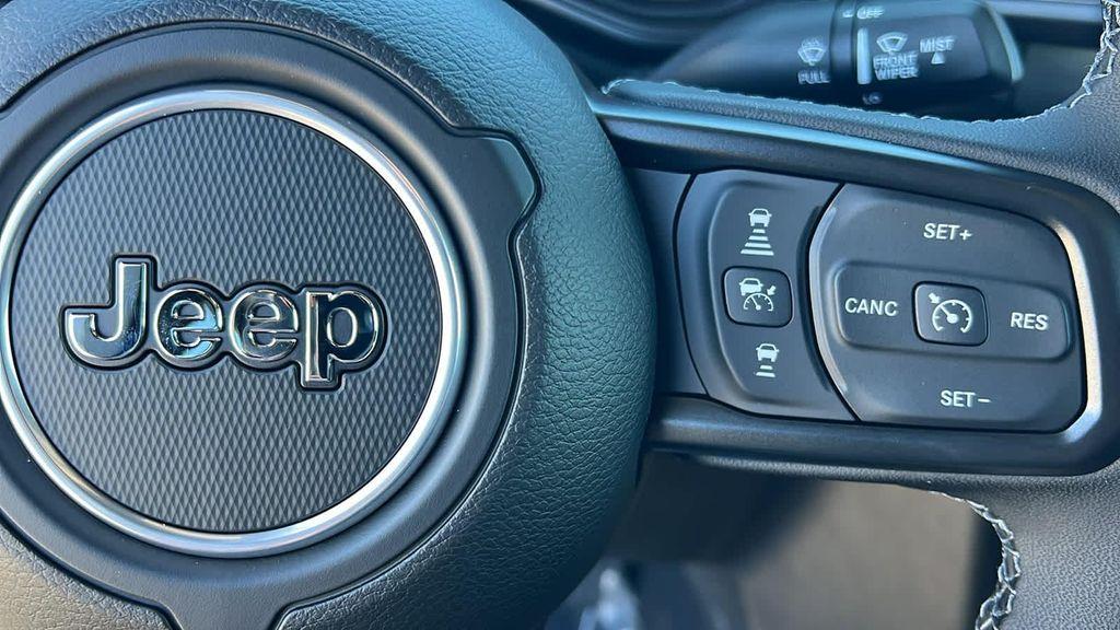 new 2025 Jeep Gladiator car, priced at $50,400