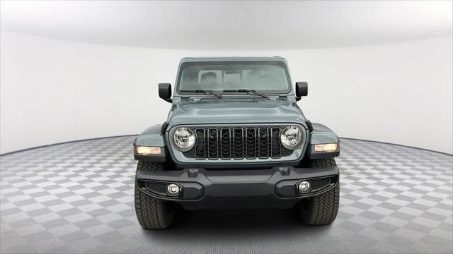 new 2024 Jeep Gladiator car, priced at $43,895