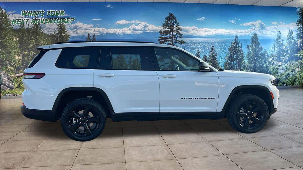 new 2025 Jeep Grand Cherokee L car, priced at $43,000