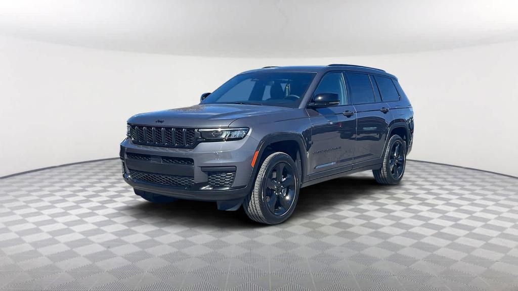 new 2024 Jeep Grand Cherokee L car, priced at $43,500