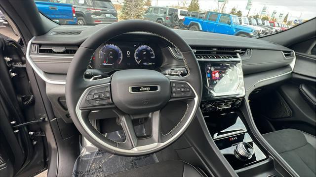 new 2025 Jeep Grand Cherokee car, priced at $43,280