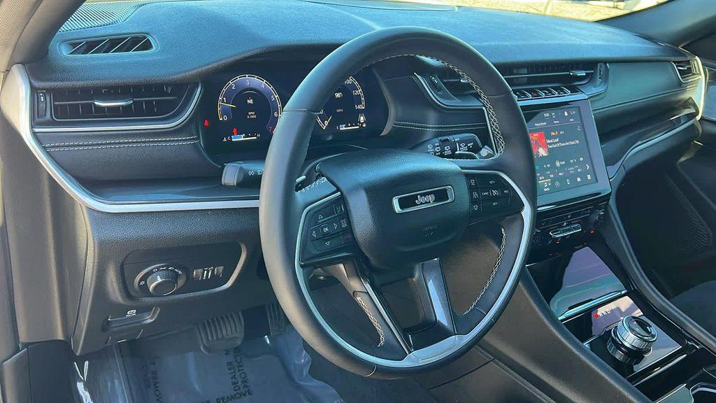 used 2023 Jeep Grand Cherokee car, priced at $31,980