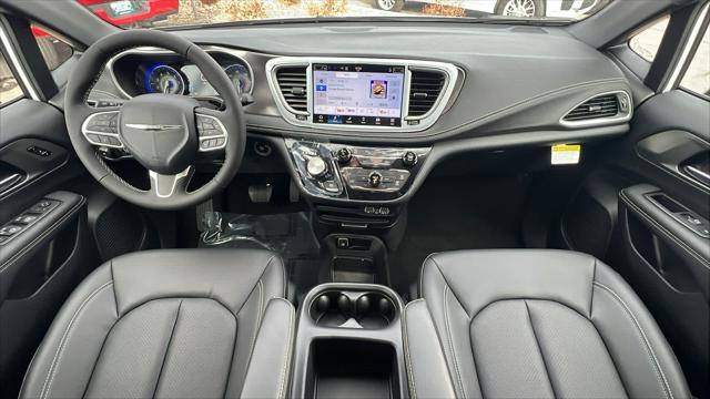 new 2025 Chrysler Pacifica car, priced at $44,140