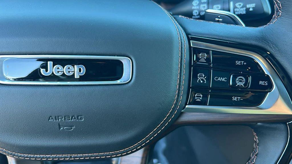 new 2025 Jeep Grand Cherokee car, priced at $62,308