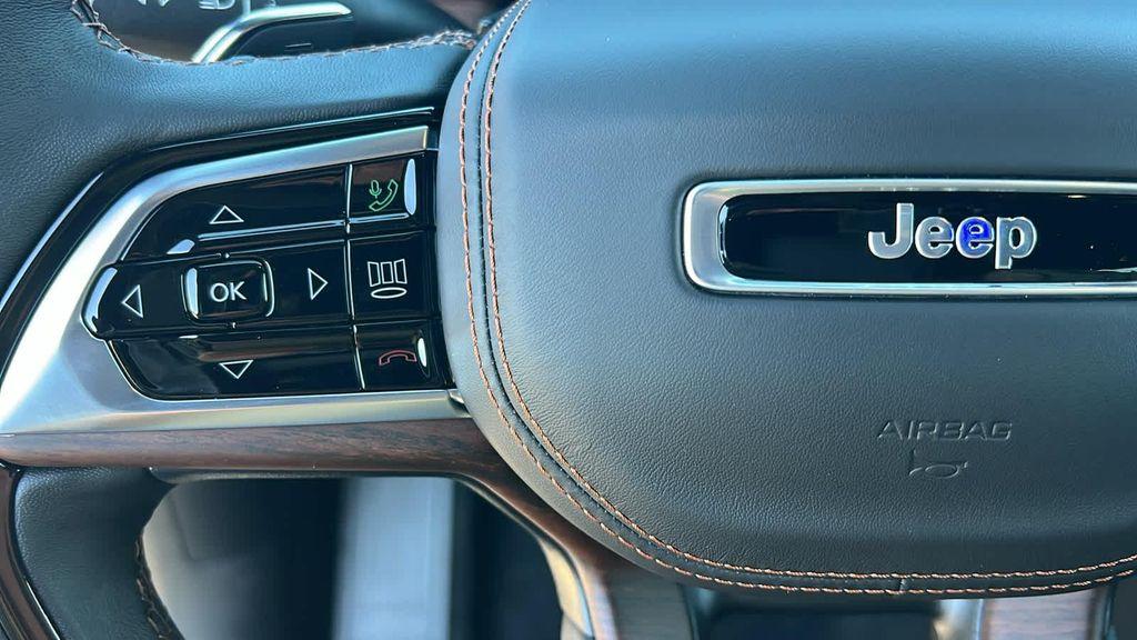 new 2025 Jeep Grand Cherokee car, priced at $60,350