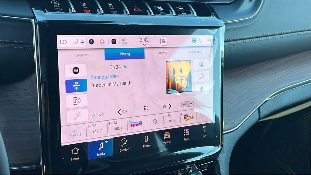 new 2025 Jeep Grand Cherokee car, priced at $60,350