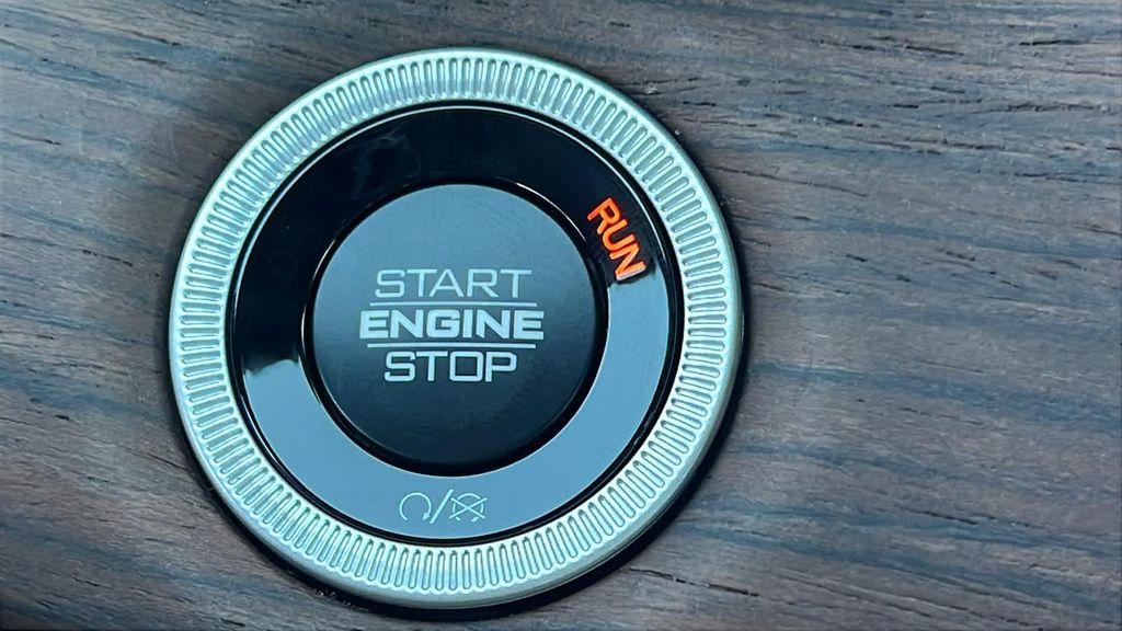 new 2025 Jeep Grand Cherokee car, priced at $60,350