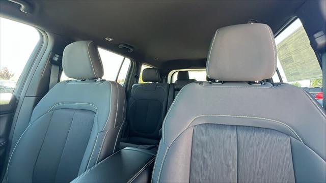 new 2025 Jeep Grand Cherokee L car, priced at $39,000