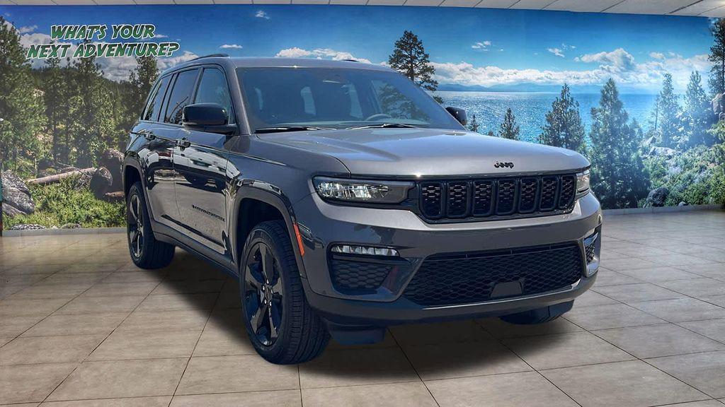 new 2025 Jeep Grand Cherokee car, priced at $48,650