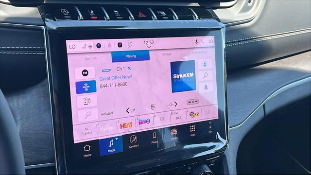 new 2025 Jeep Grand Cherokee car, priced at $49,400