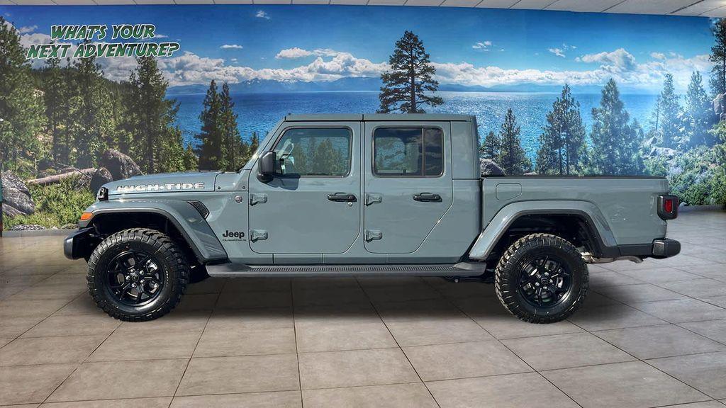 new 2025 Jeep Gladiator car, priced at $43,912