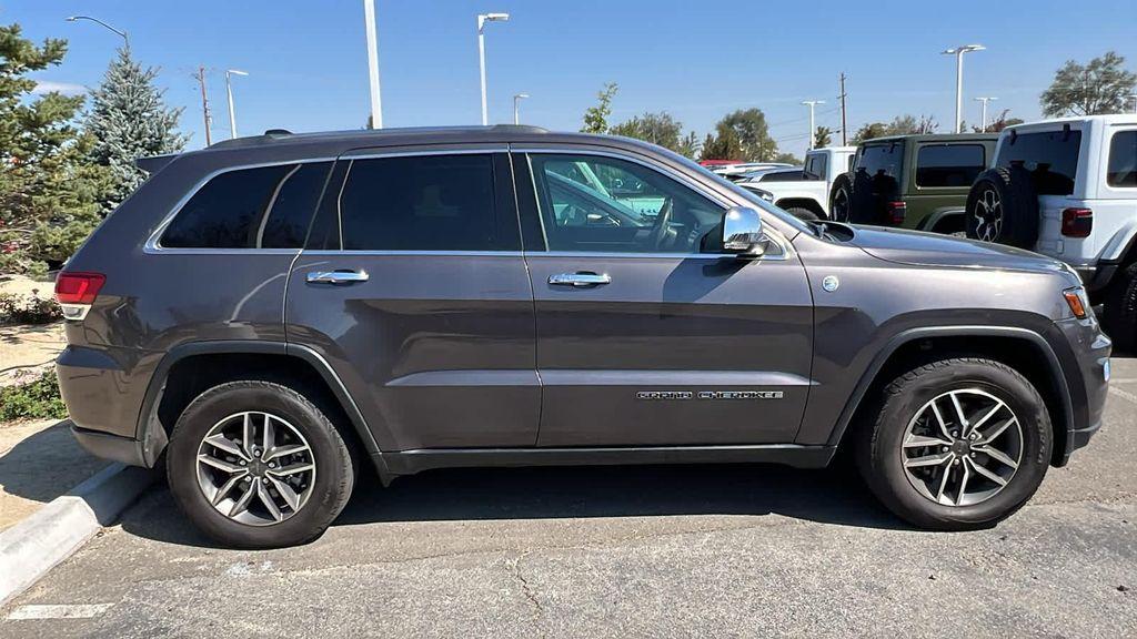 used 2021 Jeep Grand Cherokee car, priced at $27,980
