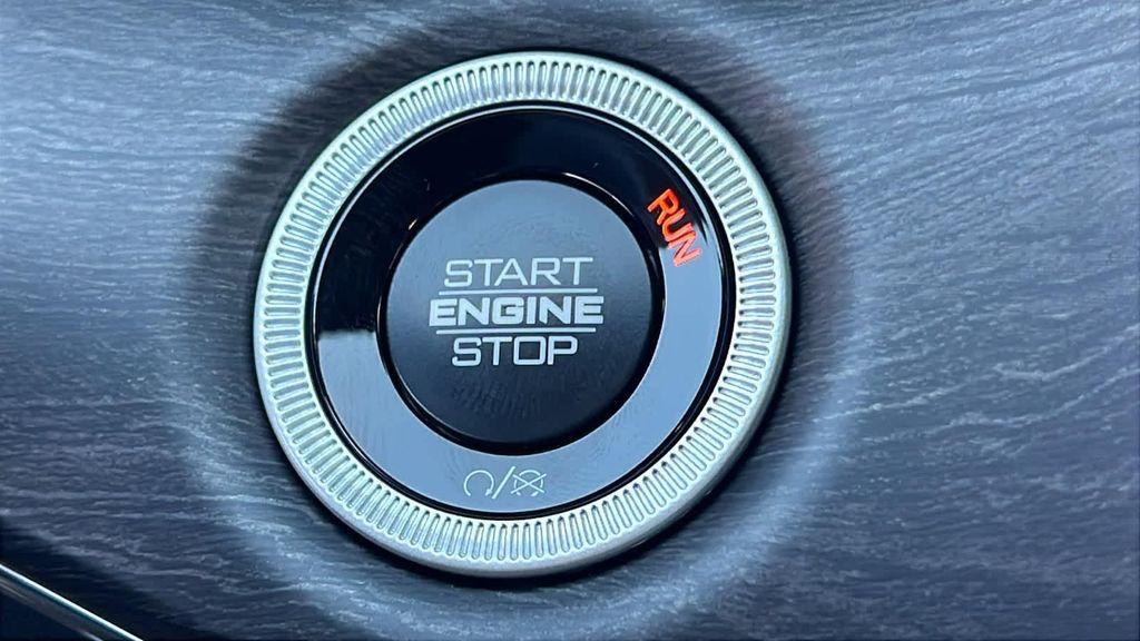 new 2025 Jeep Grand Cherokee L car, priced at $55,300