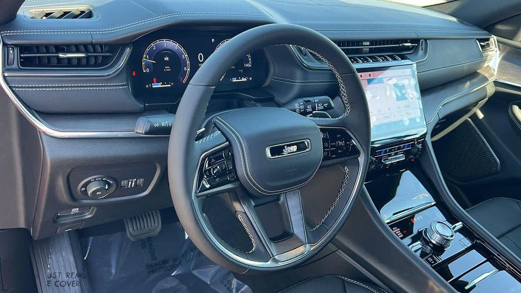 new 2025 Jeep Grand Cherokee L car, priced at $55,300