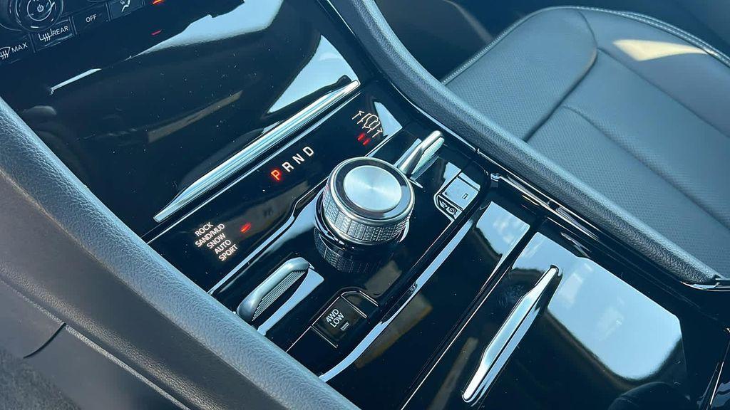 new 2025 Jeep Grand Cherokee L car, priced at $55,300