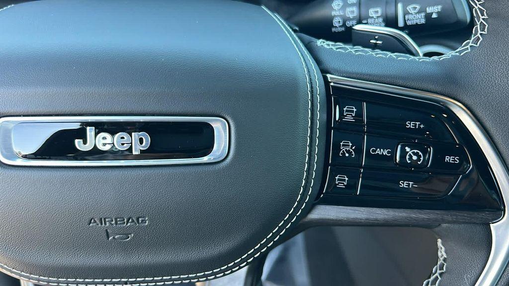 new 2025 Jeep Grand Cherokee L car, priced at $55,300