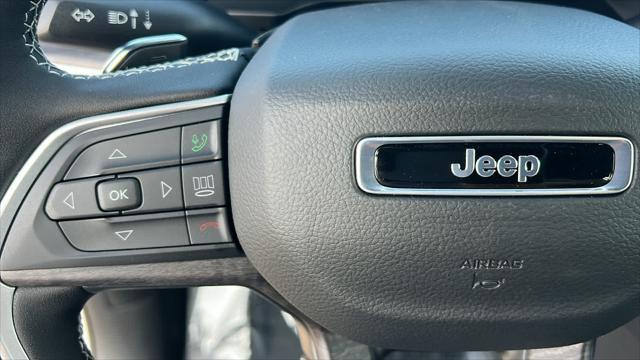 new 2025 Jeep Grand Cherokee car, priced at $48,000