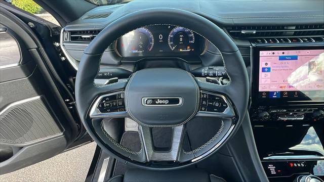 new 2025 Jeep Grand Cherokee car, priced at $62,500