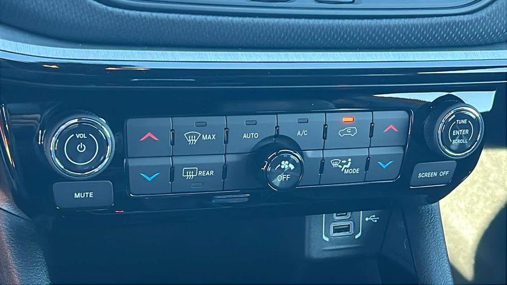 new 2026 Jeep Compass car, priced at $37,980