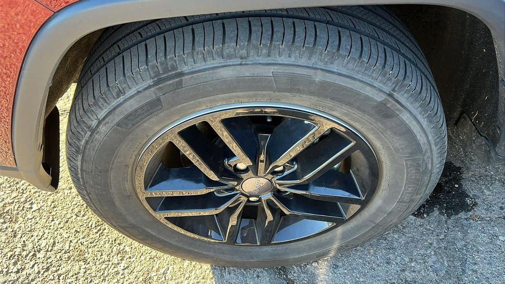 used 2019 Jeep Grand Cherokee car, priced at $25,680