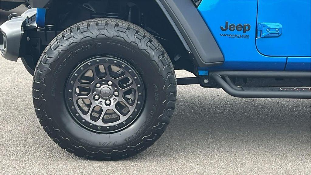used 2022 Jeep Wrangler Unlimited car, priced at $46,980