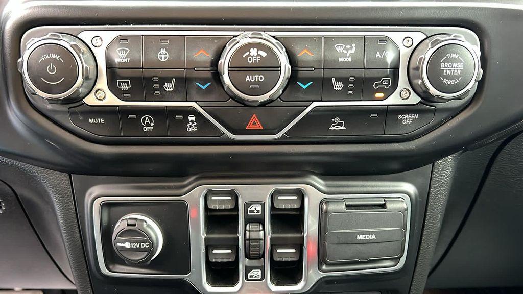 used 2022 Jeep Wrangler Unlimited car, priced at $46,980
