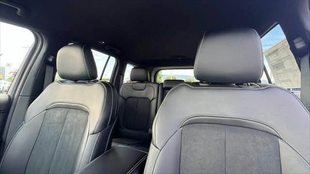 new 2025 Jeep Grand Cherokee car, priced at $39,000