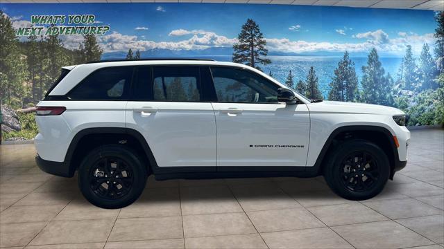 new 2025 Jeep Grand Cherokee car, priced at $39,000