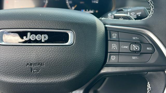 new 2025 Jeep Grand Cherokee car, priced at $39,000