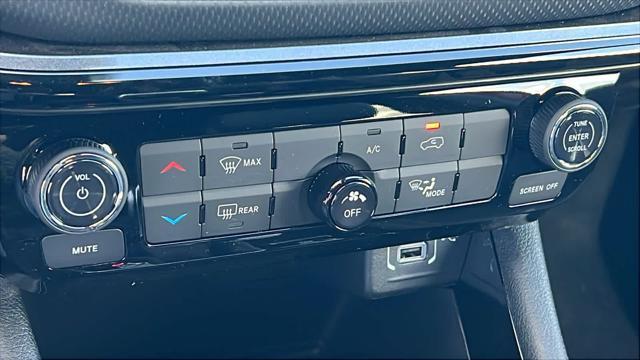 new 2025 Jeep Compass car, priced at $29,552