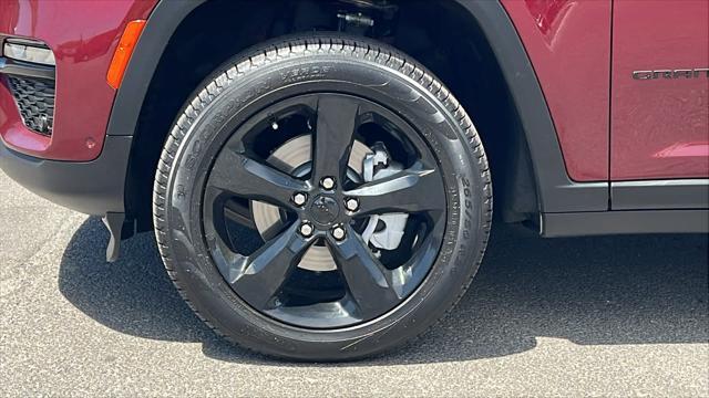 used 2025 Jeep Grand Cherokee car, priced at $48,980
