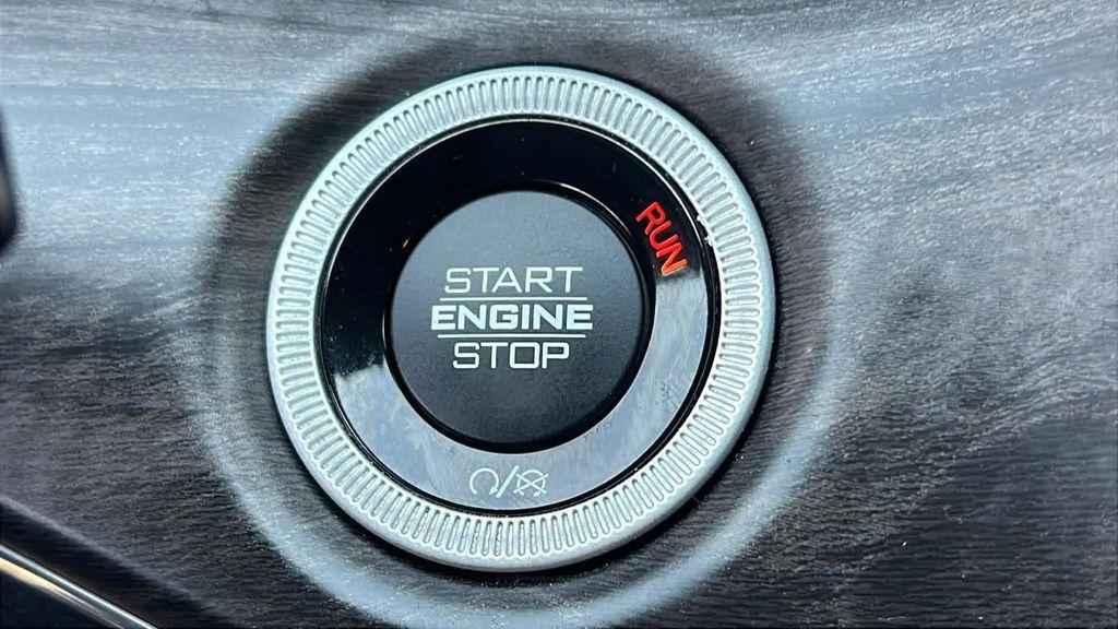 used 2024 Jeep Grand Cherokee car, priced at $44,980