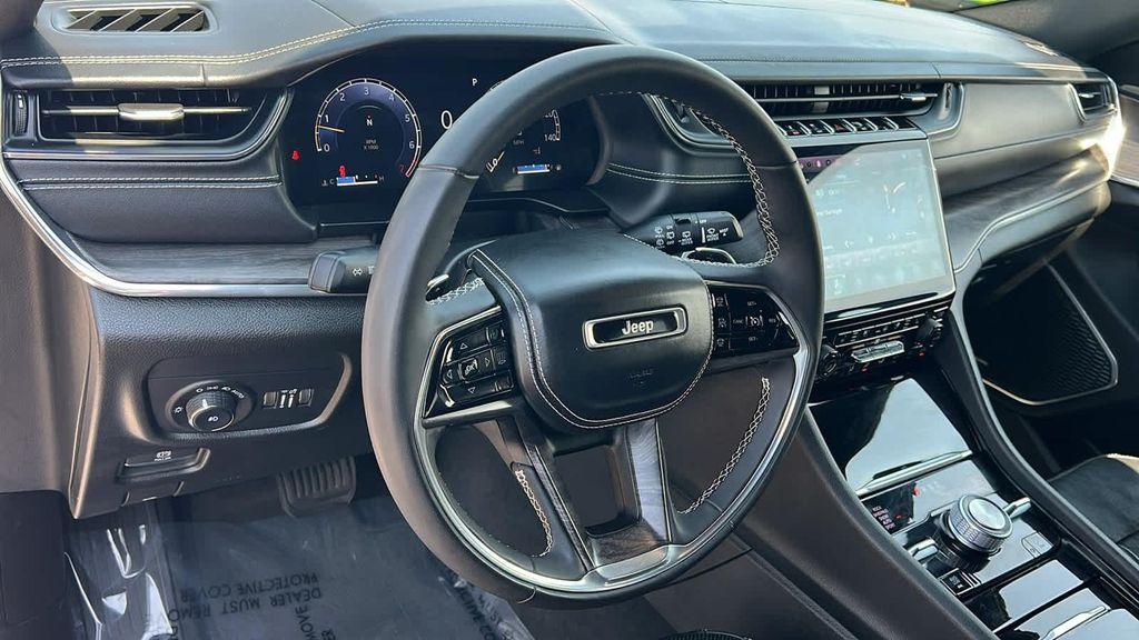 used 2024 Jeep Grand Cherokee car, priced at $44,980