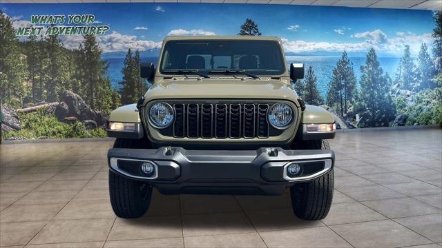 new 2025 Jeep Gladiator car, priced at $47,650