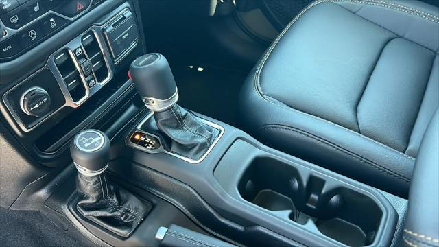 new 2025 Jeep Gladiator car, priced at $47,650