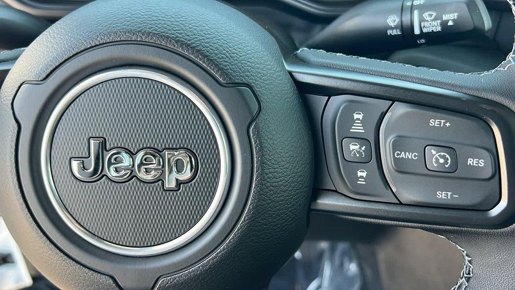 new 2025 Jeep Gladiator car, priced at $51,800