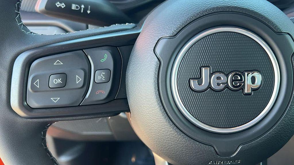 new 2025 Jeep Gladiator car, priced at $52,600