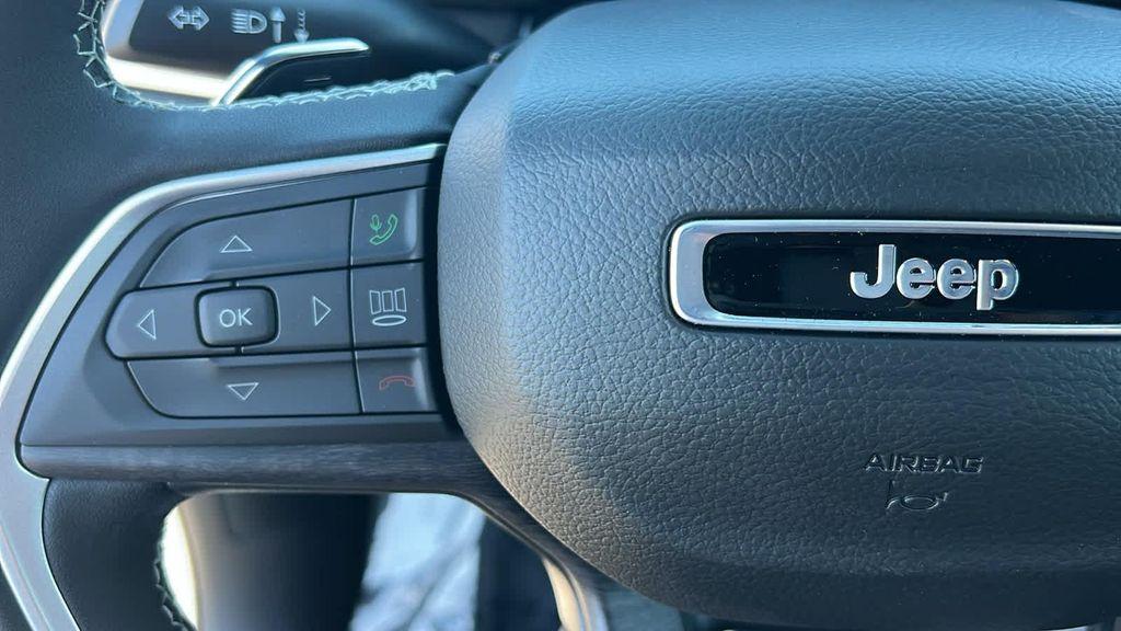 new 2025 Jeep Grand Cherokee L car, priced at $49,400