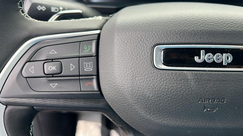 new 2025 Jeep Grand Cherokee L car, priced at $43,500