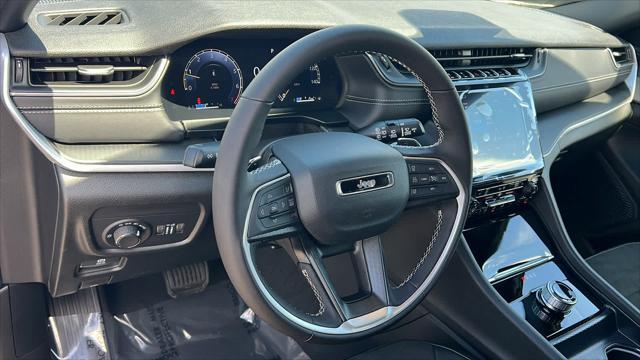 new 2025 Jeep Grand Cherokee L car, priced at $44,000