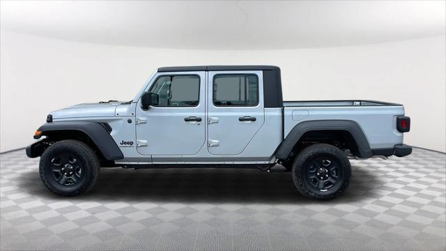 new 2024 Jeep Gladiator car, priced at $43,000