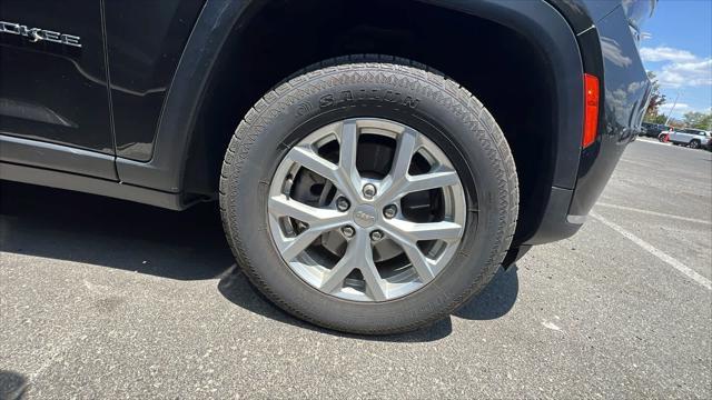 used 2023 Jeep Grand Cherokee L car, priced at $32,980