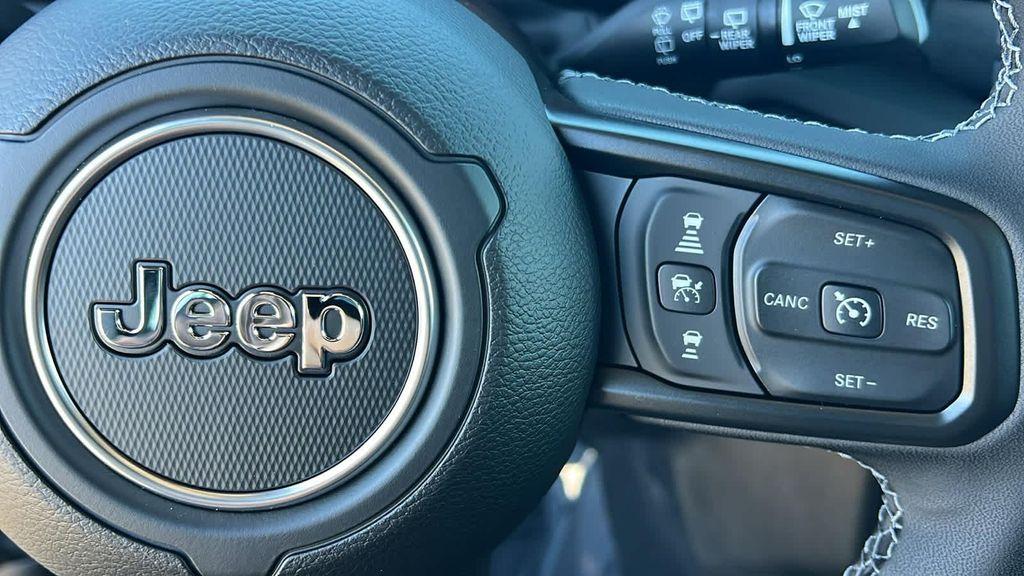 new 2026 Jeep Wrangler car, priced at $61,106