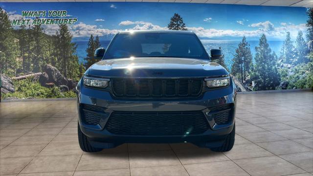 new 2025 Jeep Grand Cherokee car, priced at $42,880