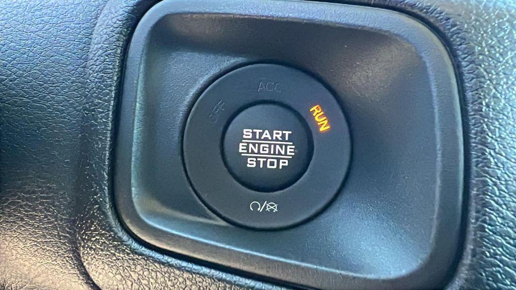 new 2025 Jeep Gladiator car, priced at $44,299