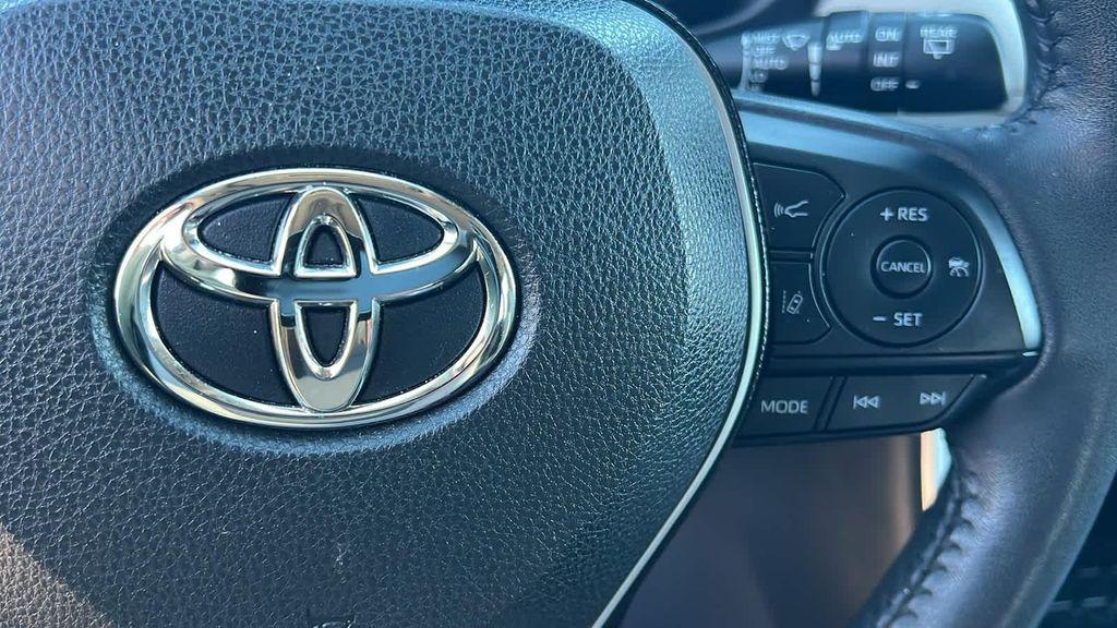 used 2020 Toyota RAV4 car, priced at $27,480
