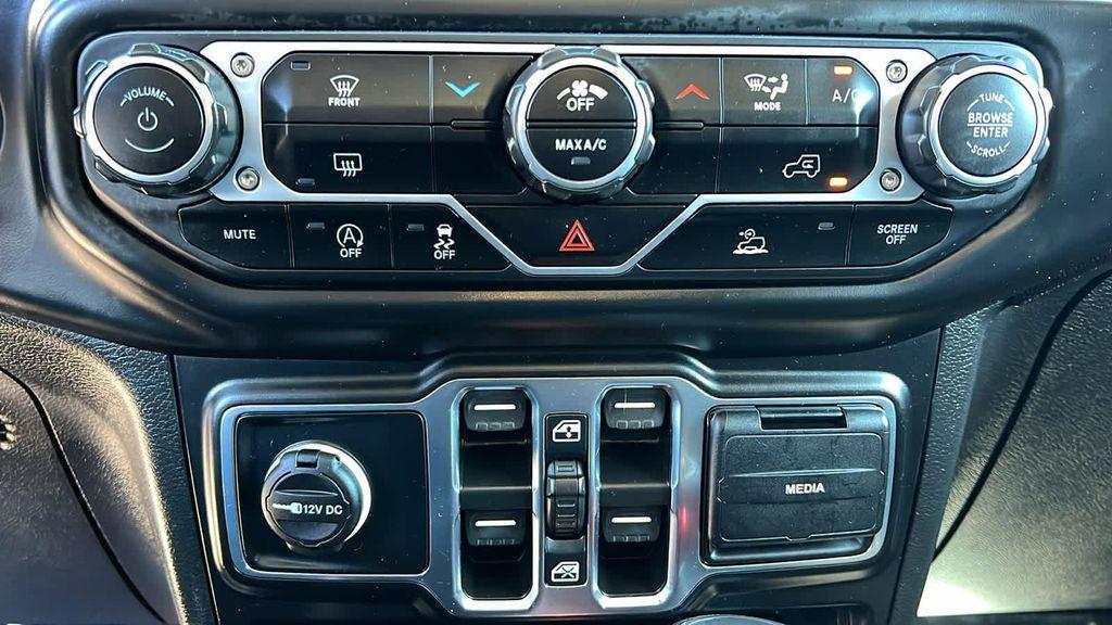 used 2022 Jeep Wrangler Unlimited car, priced at $30,980